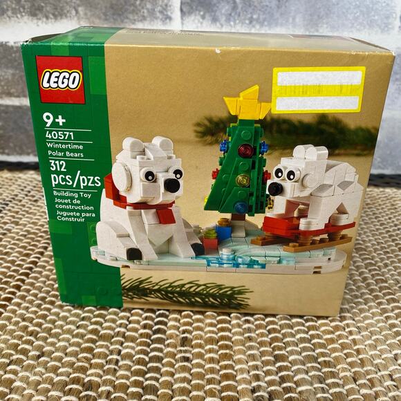 LEGO Limited Edition Retired Seasonal NEW Sealed Wintertime Polar Bear # 40571 - Picture 2 of 8
